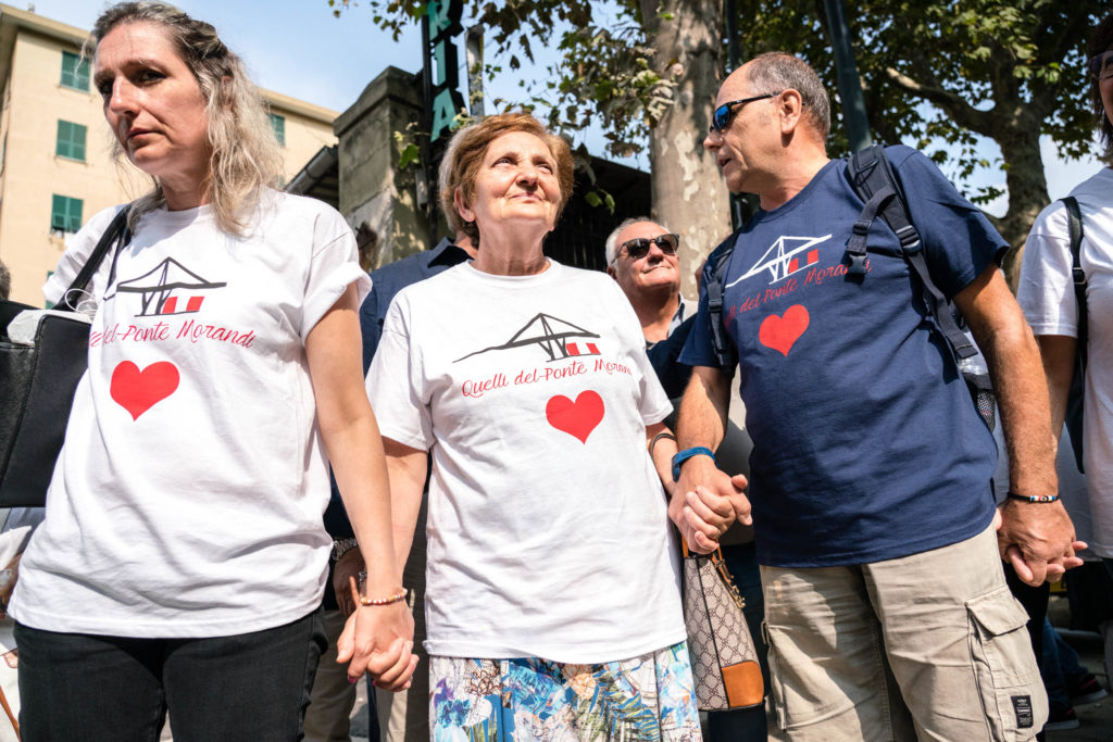 Commemorazione degli sfollati a un mese dal crollo del ponte Morandi