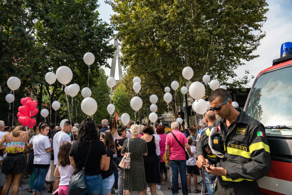 Commemorazione degli sfollati a un mese dal crollo del ponte Morandi