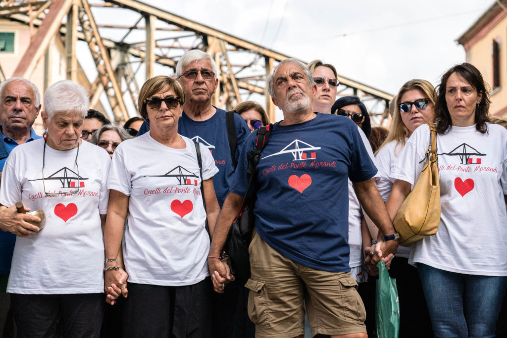 Commemorazione degli sfollati a un mese dal crollo del ponte Morandi